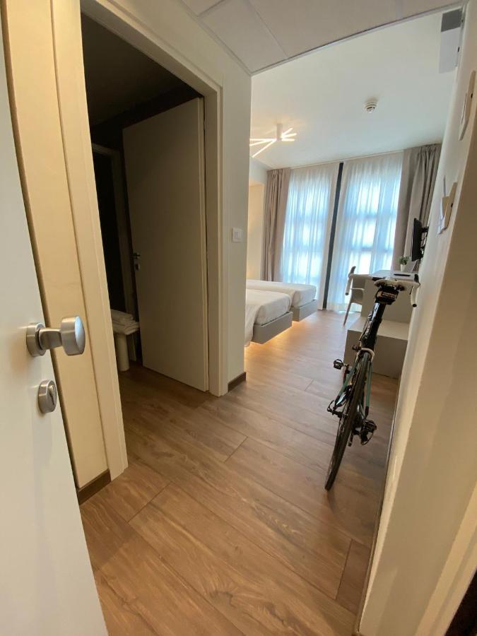 Fly Bike Hotel